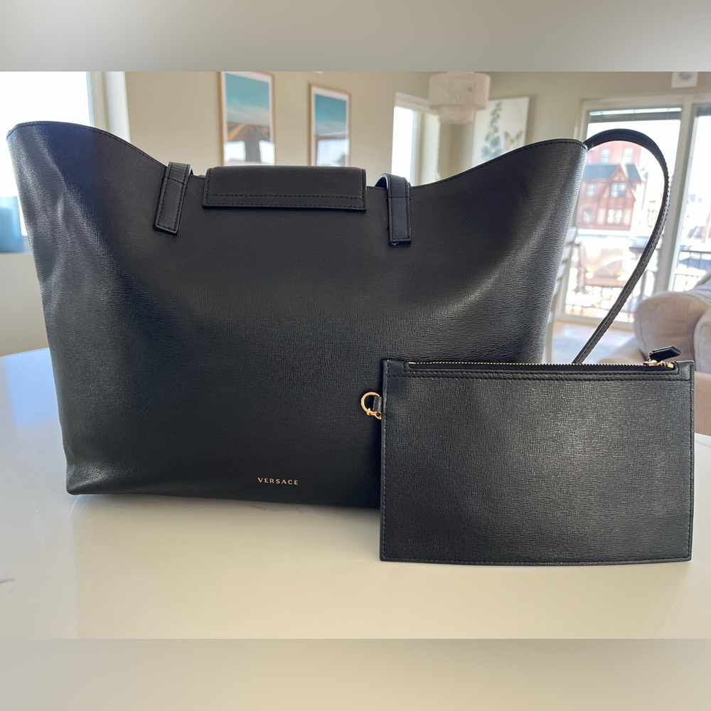 Versace Virtus Grained Calfskin Tote & Pouch Set Barocco V Gold-Tone Hardware - Picture 5 of 16